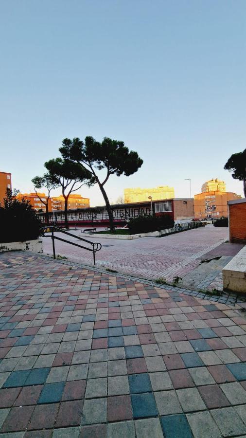 Almendrales Lägenhet Madrid Exteriör bild